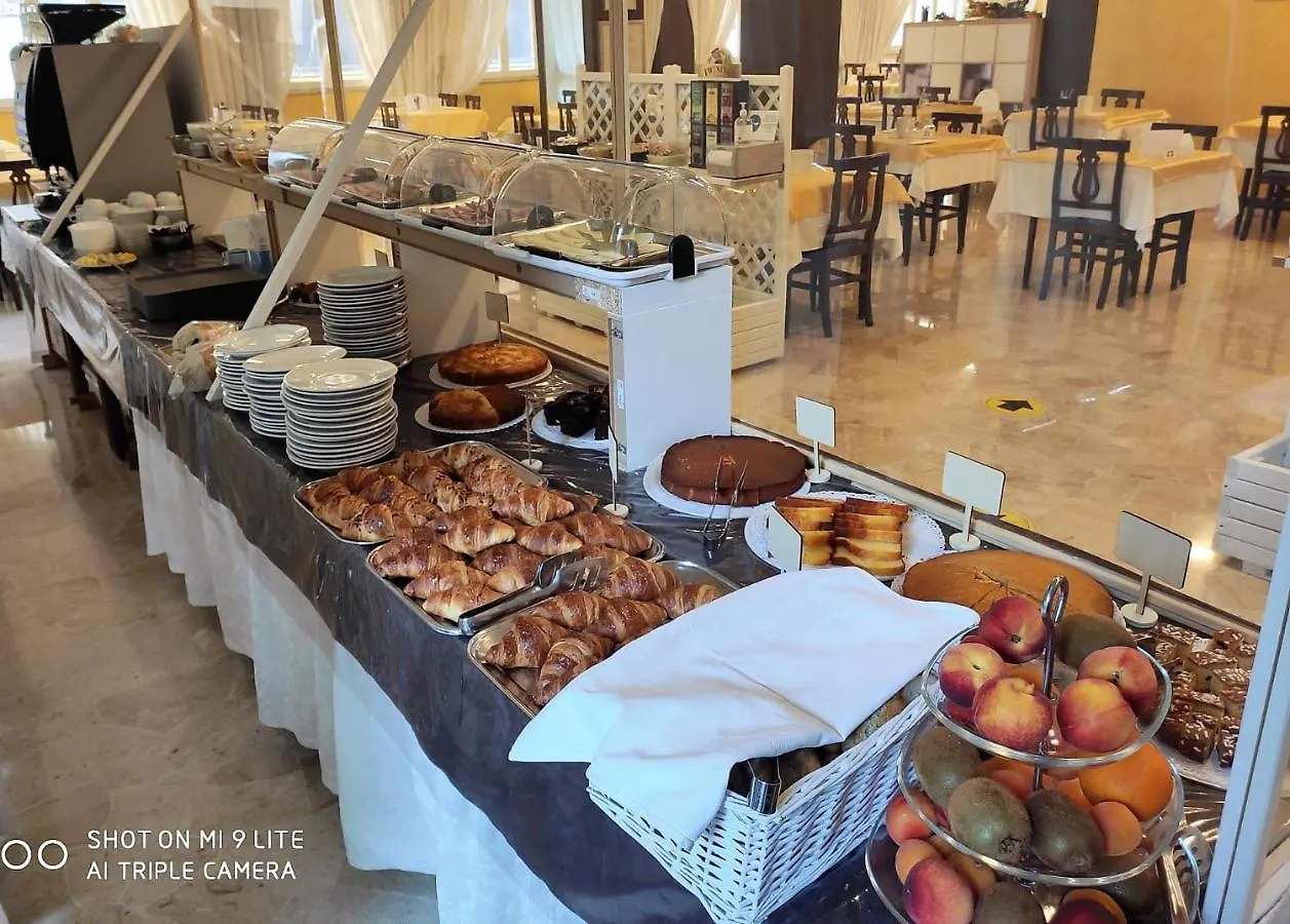 Mantovani Hotel Mariu Rimini 3*,  Olaszország